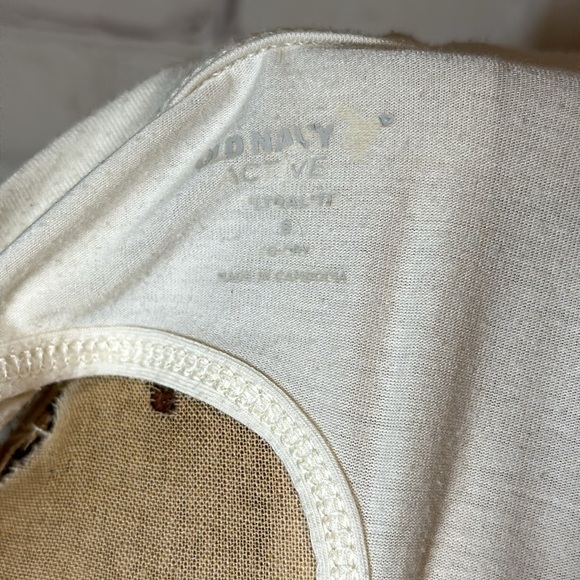 Active white long sleeve top open back size small Old Navy - Picture 5 of 6